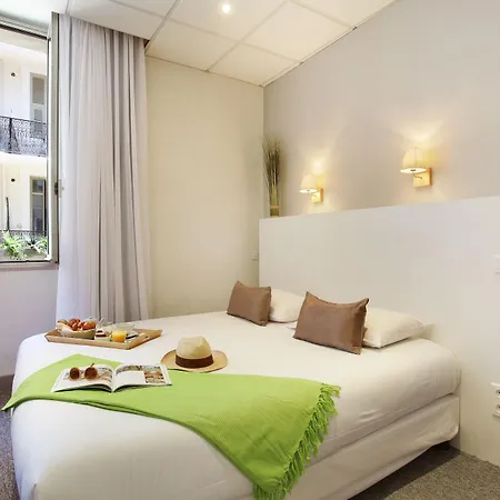 Hotel P.l.m.