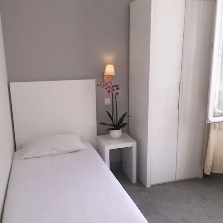 P.l.m. Hotel