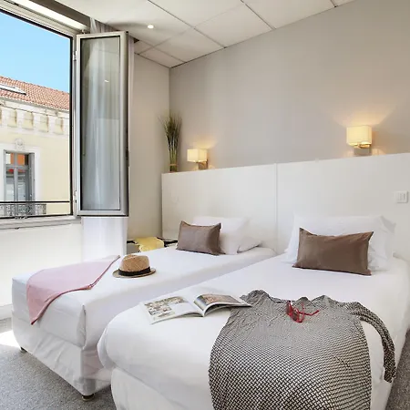 P.l.m. Hotel 2*